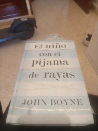 Libro llamado el niño con el pijama de rayas