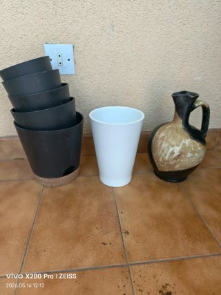 Juego de 7 macetas y jarra
