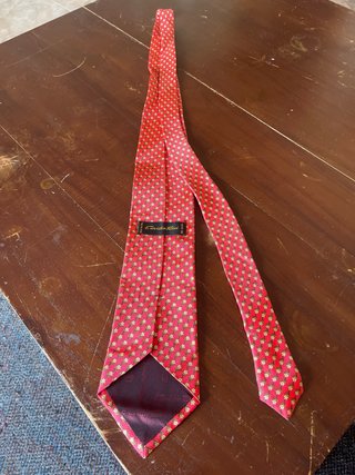 Corbata roja con estampado flora de seda natural