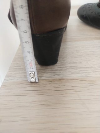 Zapatos cómodos tacón marrón