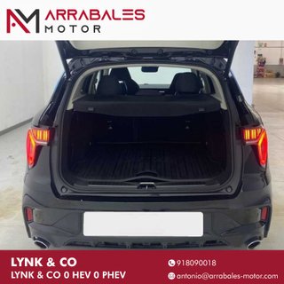 LYNK & CO 01 2023