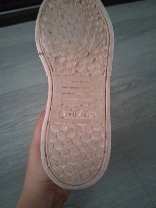 Zapatillas Adidas Court Blancas y Rosas