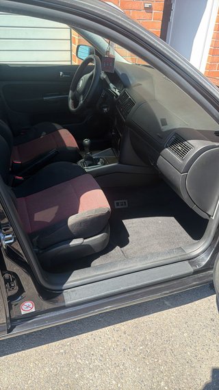 Volkswagen Golf 2000