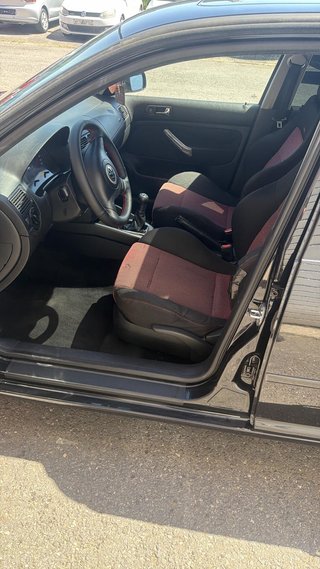 Volkswagen Golf 2000