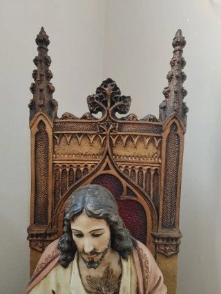 Sagrado Corazón de Jesús sentado