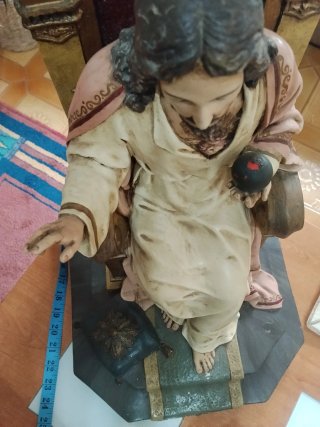 Sagrado Corazón de Jesús sentado