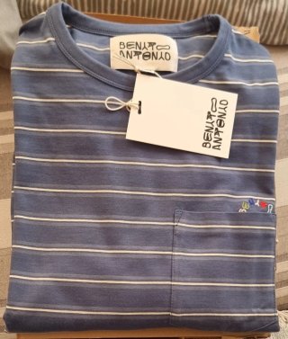 Camiseta BENITO ANTONIO rayas azul y blanco.