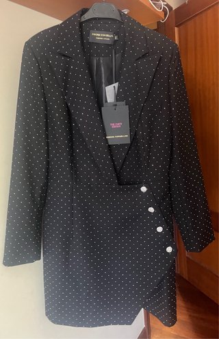 Vestido Simona Corsellini tipo esmoquin