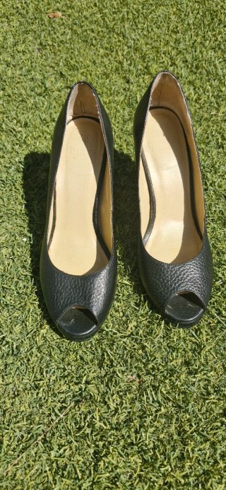 Zapatos de piel negros para mujer