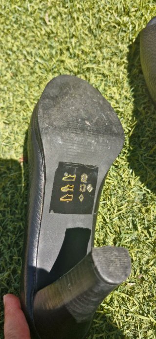 Zapatos de piel negros para mujer