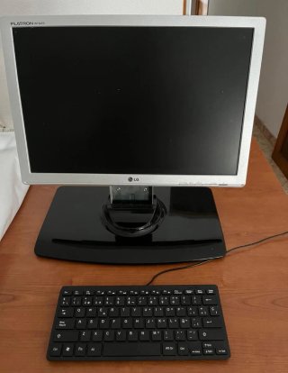 Ordenador sobremesa LG Negro/Plata