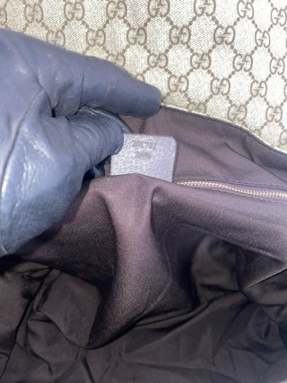 Bolso Gucci GG Supreme Lona Revestida Beige y Éban