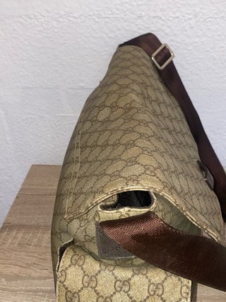Bolso Gucci GG Supreme Lona Revestida Beige y Éban