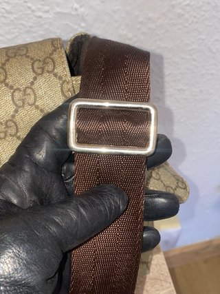 Bolso Gucci GG Supreme Lona Revestida Beige y Éban