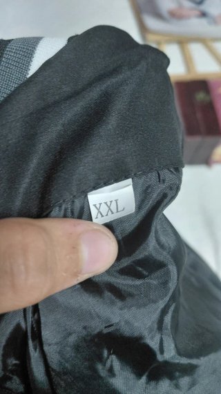 Chaqueta Adidas Negra con Logo Blanco