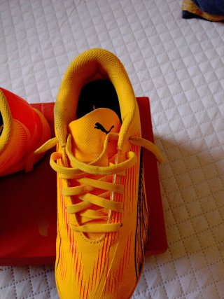 Botas Fútbol Sala Puma Talla 34 Amarillas