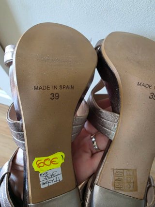 Sandalias Classy@ doradas tacón alto T39