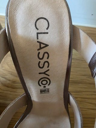 Sandalias Classy@ doradas tacón alto T39