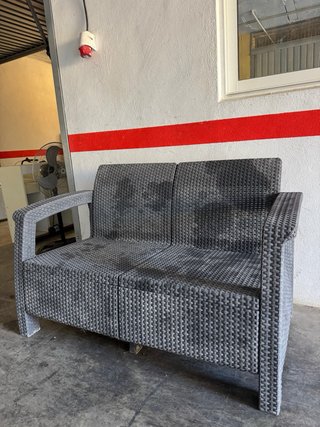 Sofá de terraza de plástico