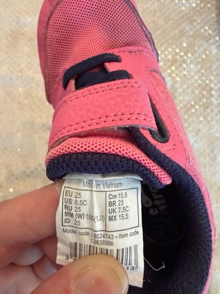 Zapatillas deportivas rosas Decathlon – Talla 25