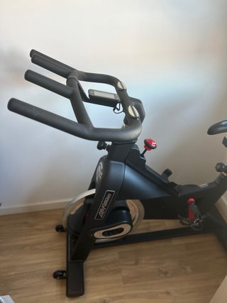 Bicicleta Spinning Life Fitness ICG
