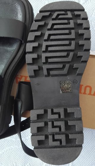 Sandalias de piel negras talla 40