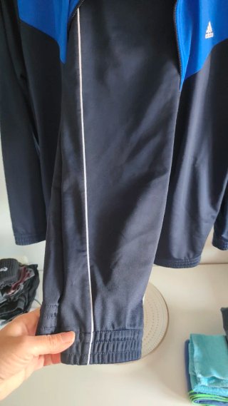 Chándal Adidas niño azul y azul marino.Talla 14-15