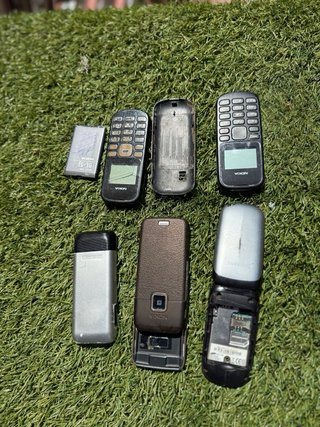 Lote de móviles Nokia y Samsung
