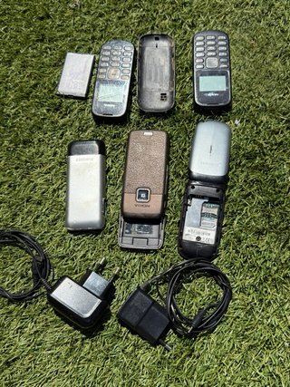 Lote de móviles Nokia y Samsung