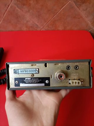 Trasmettitore CB Intek FM-548SX + 2 Microfoni Sadelta