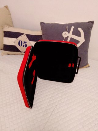 Maletín rojo Nintendo Switch