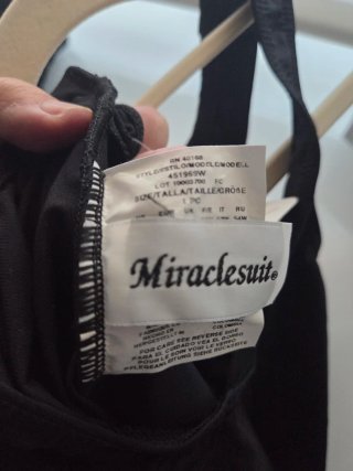 Miraclesuit Bañador Talla 44/46 Negro