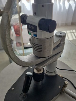 Microscopio Óptico Profesional