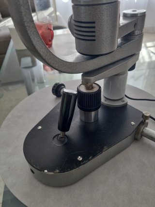 Microscopio Óptico Profesional