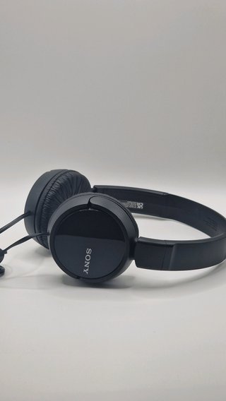 Auriculares Sony MDR-ZX110 Cable Negro
