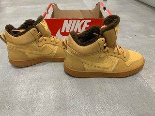 Zapatillas Nike Beige/Marrón Talla...