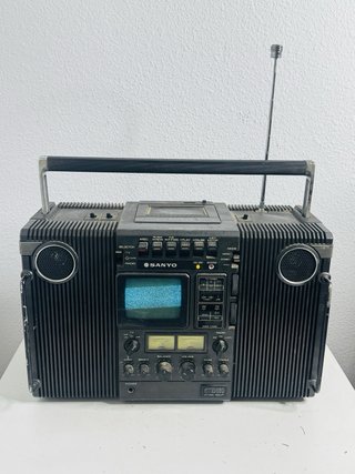 Sanyo Boombox Radio TV Cassette Vintage