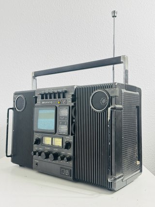Sanyo Boombox Radio TV Cassette Vintage