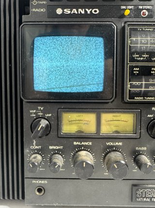 Sanyo Boombox Radio TV Cassette Vintage