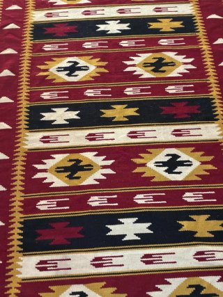 Kilim lana rosso e nero