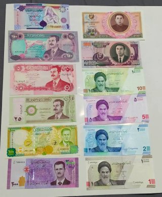 12 Billetes Colección Internacional