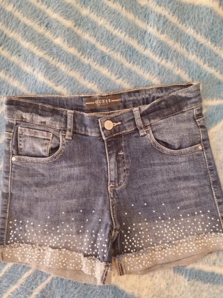 Shorts vaqueros Guess con pedrería