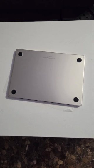 MacBook Air 13,M3, 8GB ,256GB