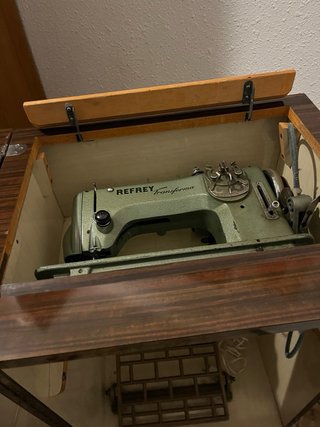 Máquina de coser Refrey Transforma