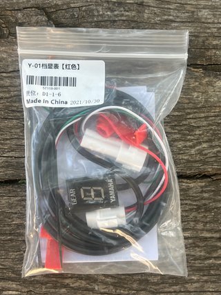 Indicador Marcha Yamaha Y-01 Negro/Rojo