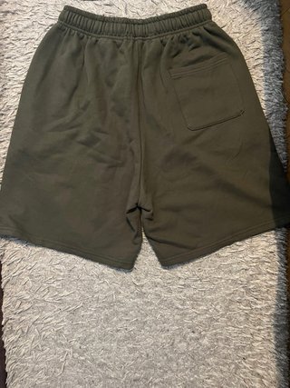 Pantalones cortos Essentials verde oliva