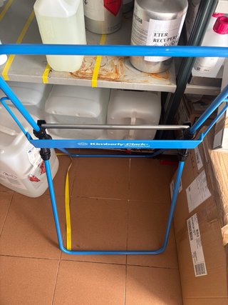 Soporte rollo de papel nuevo