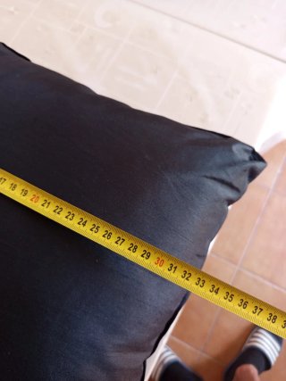 Almohada Negra 30x30cm Grosor 16cm