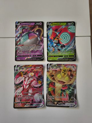 12 Cartas Pokémon XL (10 grandes, 2 extra grandes)