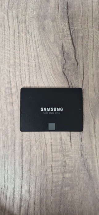 250GB SSD Samsung 860 EVO